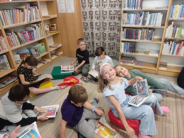 3oddeleni-knihovna-11