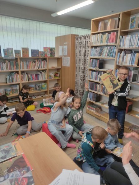 3oddeleni-knihovna-13